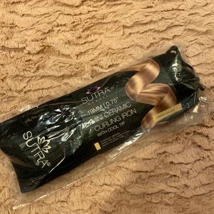 Mini ceramic curling iron